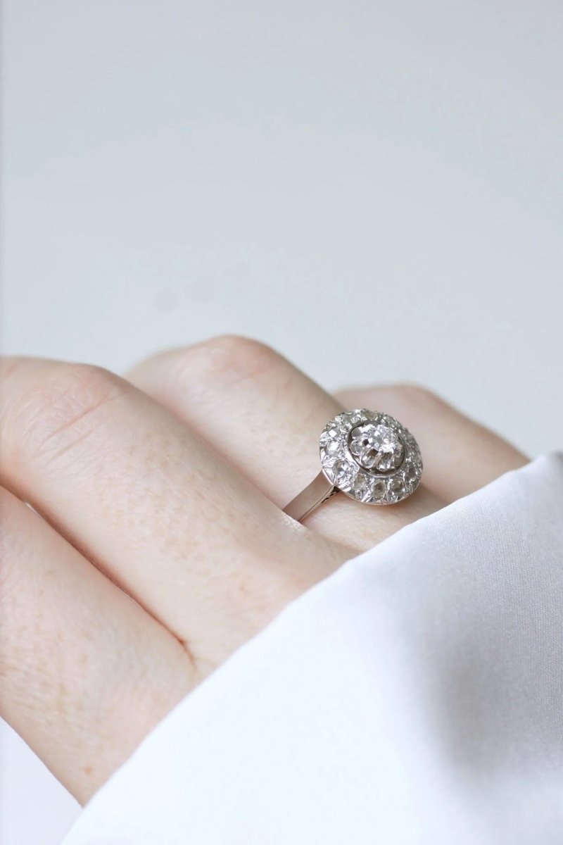 Bague cible ronde Art Déco diamants - Castafiore