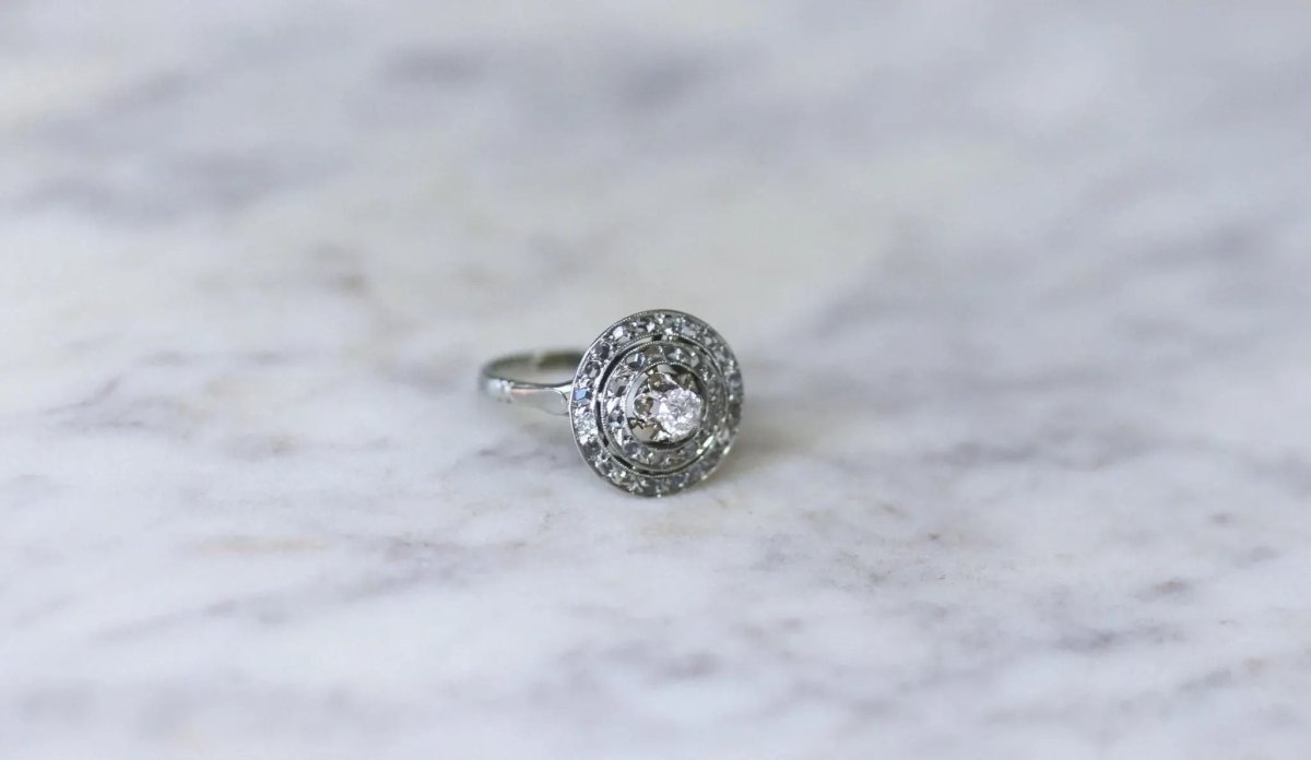 Bague Cible Ronde Art Déco Diamants - Castafiore