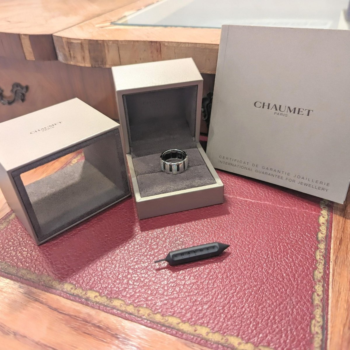 Bague Class One Chaumet or blanc et diamants - Castafiore