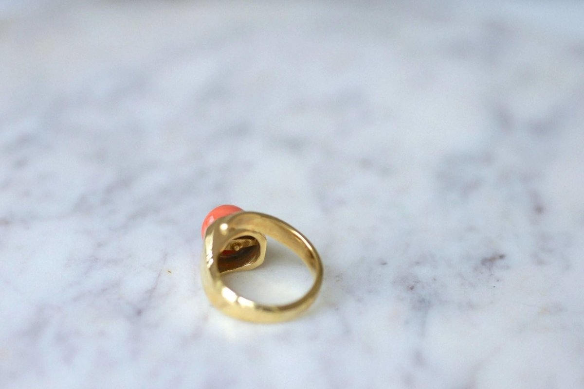 Bague clou or et corail - Castafiore