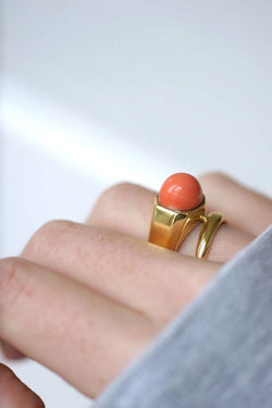 Bague clou or et corail - Castafiore