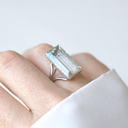 Bague Cocktail Aigue Marine 8,00 Cts sur Or Blanc - Castafiore