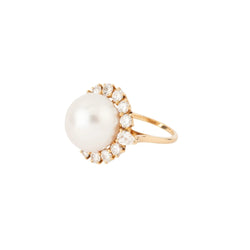 Bague Cocktail Boucheron en or jaune, perle et diamants - Castafiore
