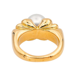 Chaumet Ring  Yellow gold Pearl
