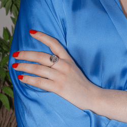 Bague Cocktail CHOPARD "Happy Émotion" en or blanc et diamants - Castafiore