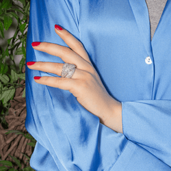 Bague Cocktail DAMIANI "Gomitolo" en or blanc et diamants - Castafiore