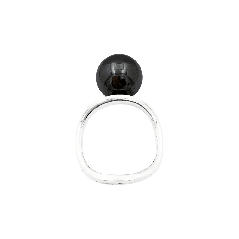 Ring Dinh Van en white gold and hematite.