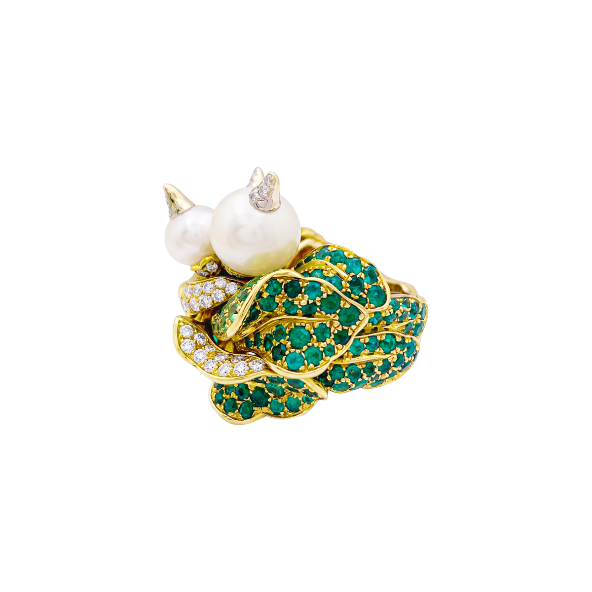 Bague Cocktail DIOR "Jardins de Milly-la-Forêt” en blanc, or jaune, émeraudes, tsavorites, perles et diamants - Castafiore