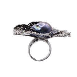 Bague Cocktail en argent, perle, saphirs et diamants - Castafiore