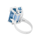 Bague Cocktail en or blanc, aigue - marine et diamants - Castafiore