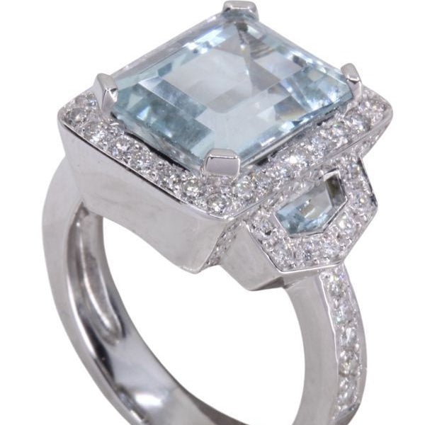 Bague Cocktail en or blanc, aigue - marine et diamants - Castafiore