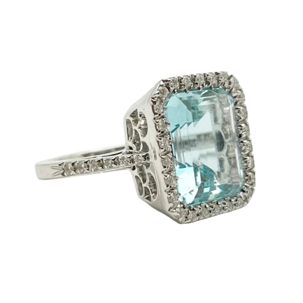 Bague Cocktail en or blanc, aigue-marine et diamants - Castafiore
