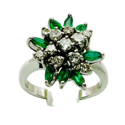 Bague Cocktail en or blanc, émeraudes et diamants - Castafiore