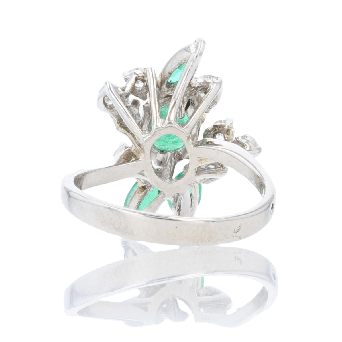 Bague Cocktail en or blanc, émeraudes et diamants - Castafiore