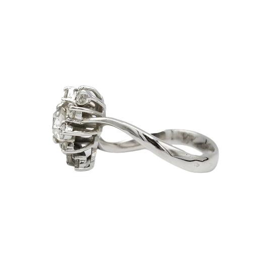 Bague Cocktail en or blanc et diamants - Castafiore