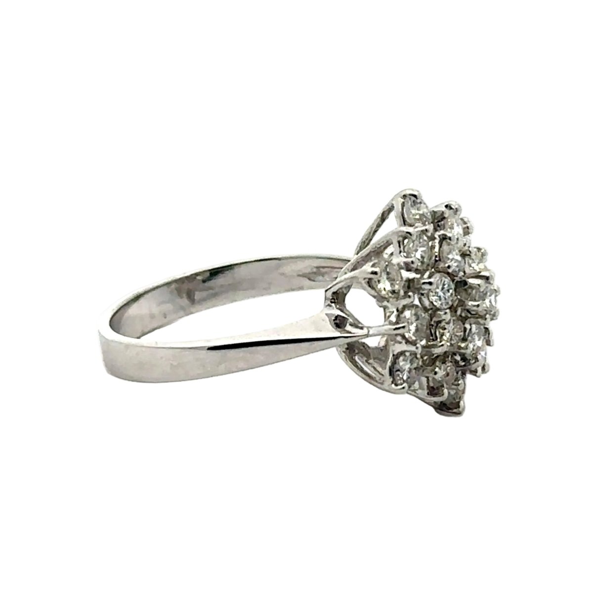 Bague Cocktail en or blanc et diamants - Castafiore