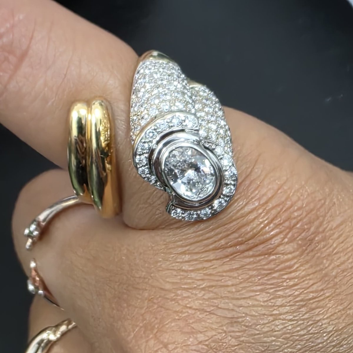 Bague Cocktail en or blanc, or jaune et diamants - Castafiore