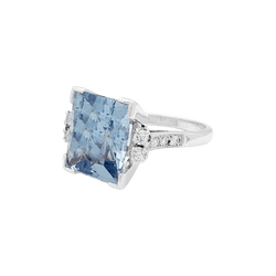 Bague Cocktail en or blanc, platine, aigue - marine et diamants - Castafiore