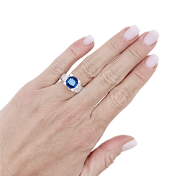 Bague Cocktail en or blanc, saphir, diamants. - Castafiore