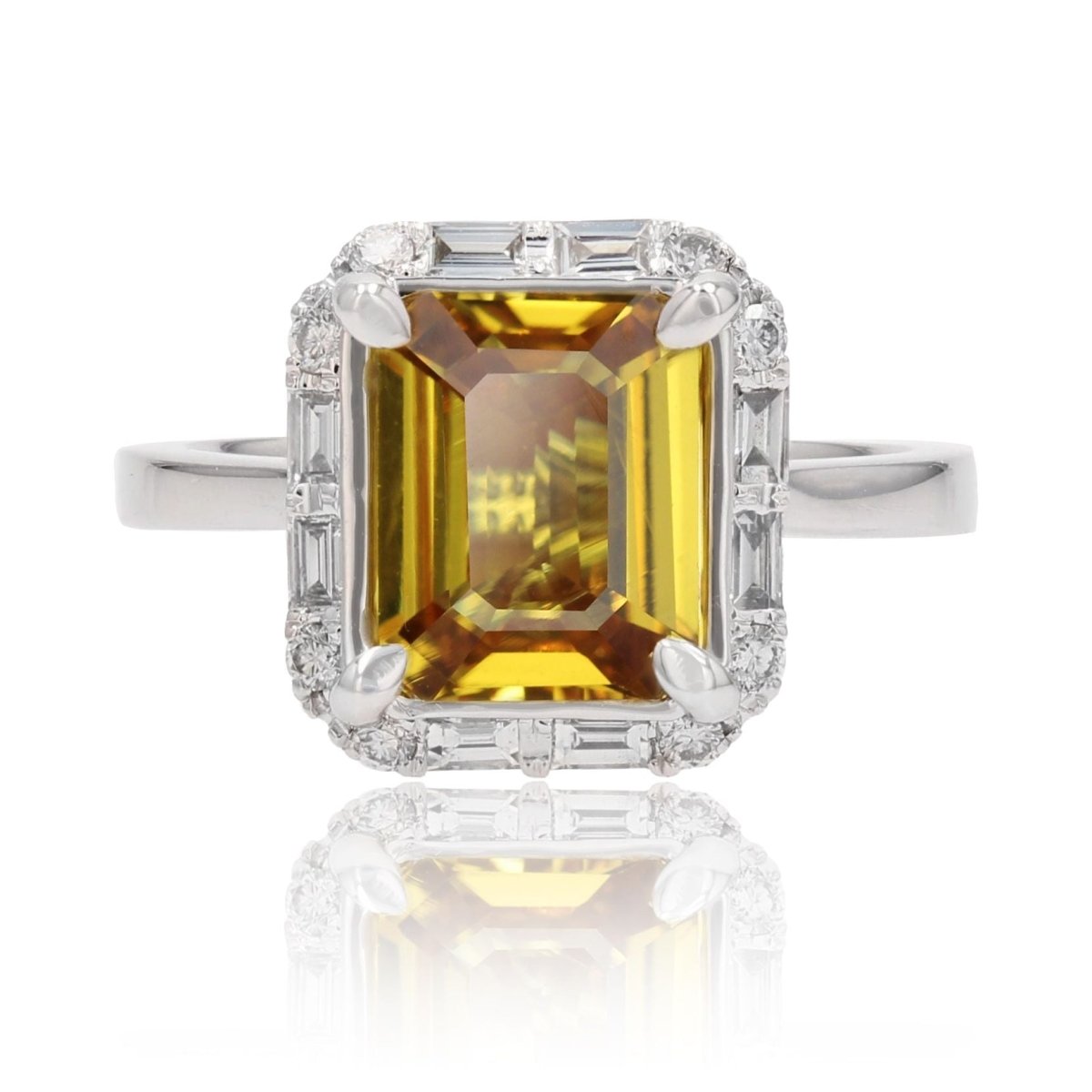 Bague Cocktail en or blanc, saphir et diamants - Castafiore