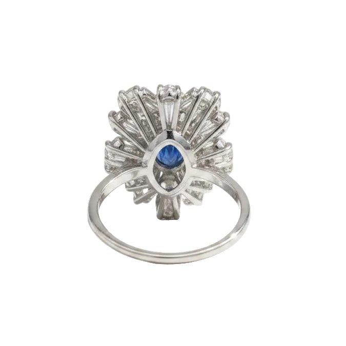 Bague Cocktail en or blanc, saphir et diamants - Castafiore