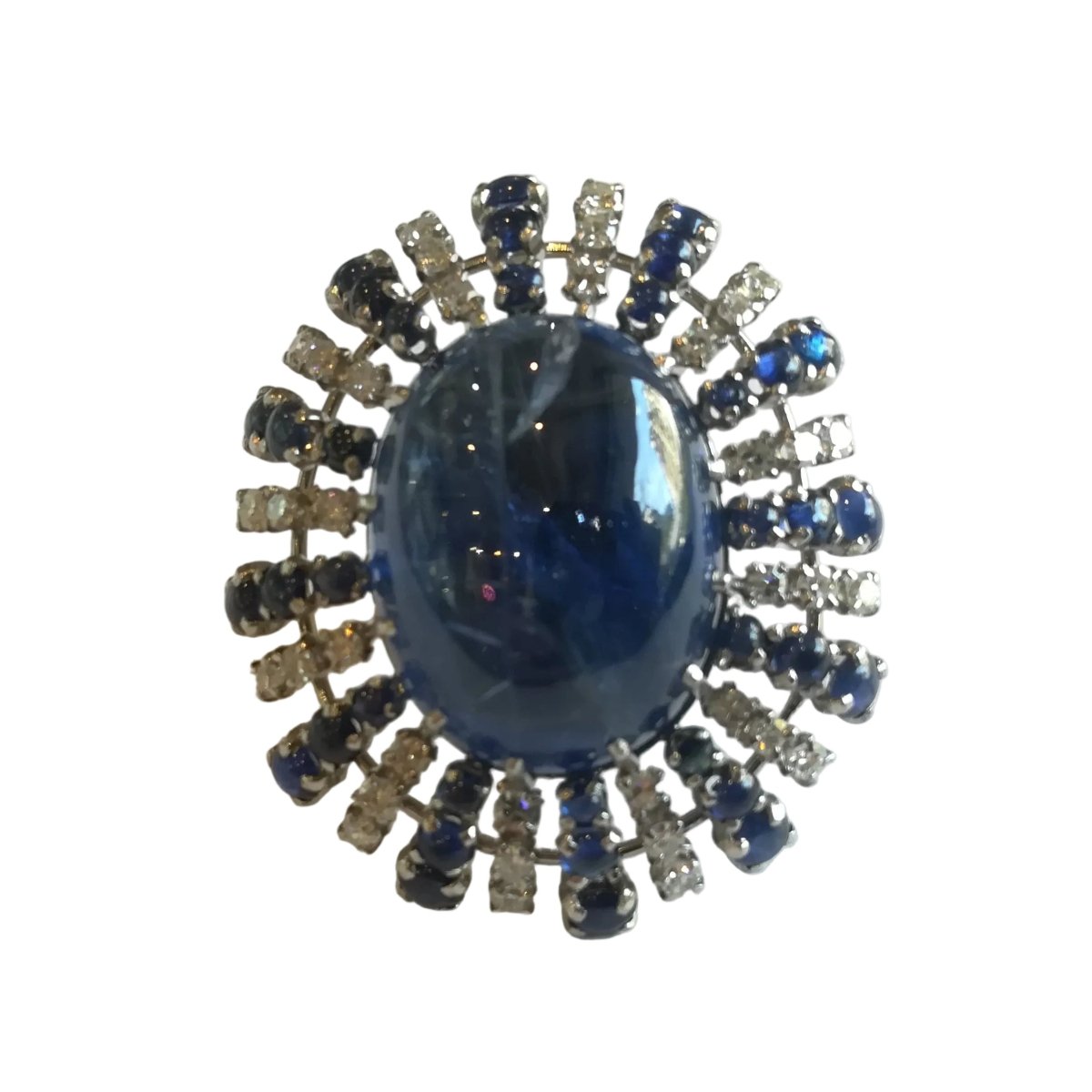 Bague Cocktail en or blanc, saphirs et diamants - Castafiore