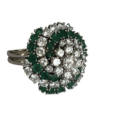 Bague Cocktail en or gris émeraudes et diamants - Castafiore