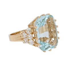 Bague Cocktail en or jaune, aigue - marine et diamants - Castafiore