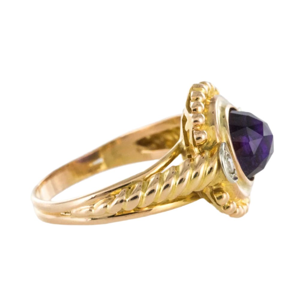 Bague Cocktail en or jaune, améthyste et diamants - Castafiore