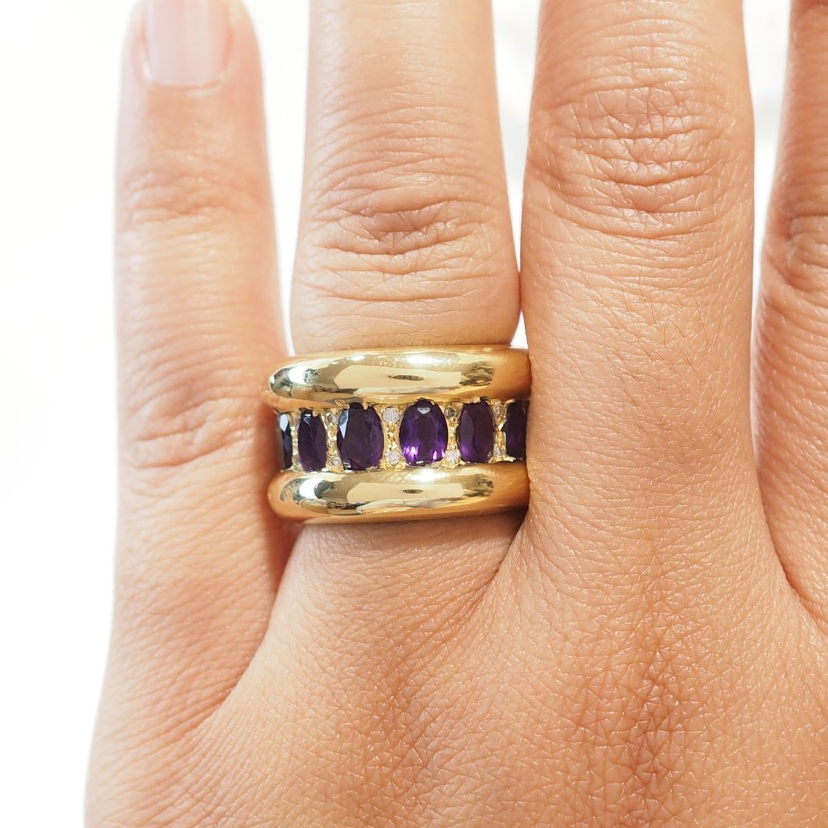 Bague Cocktail en or jaune, améthystes et diamants - Castafiore