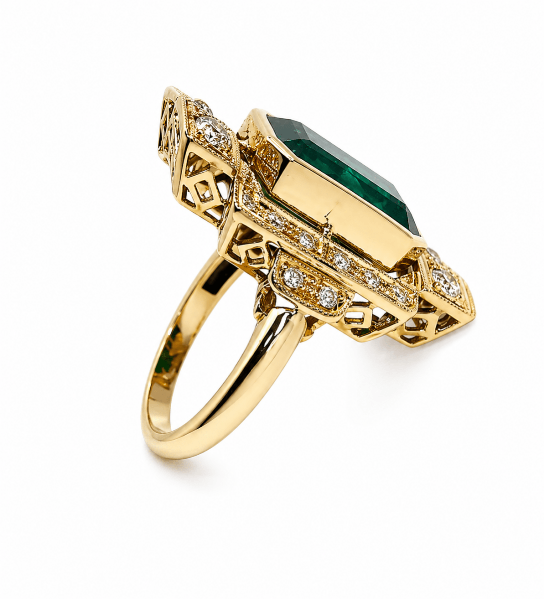 Bague Cocktail en or jaune, émeraude et diamants - Castafiore