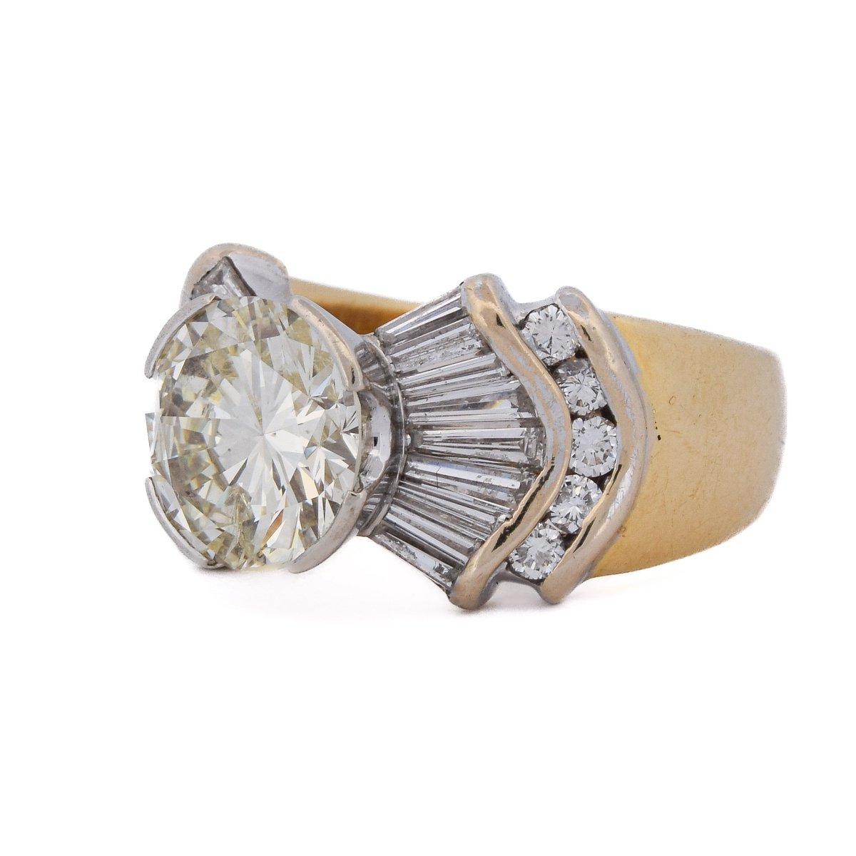 Bague Cocktail en or jaune et diamants - Castafiore
