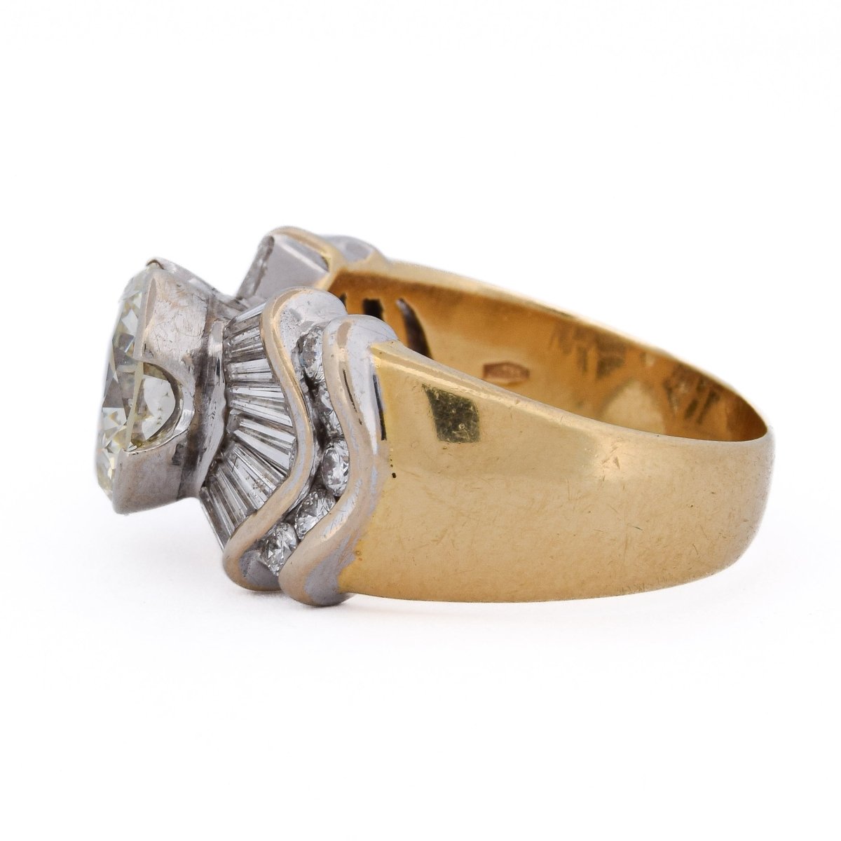 Bague Cocktail en or jaune et diamants - Castafiore