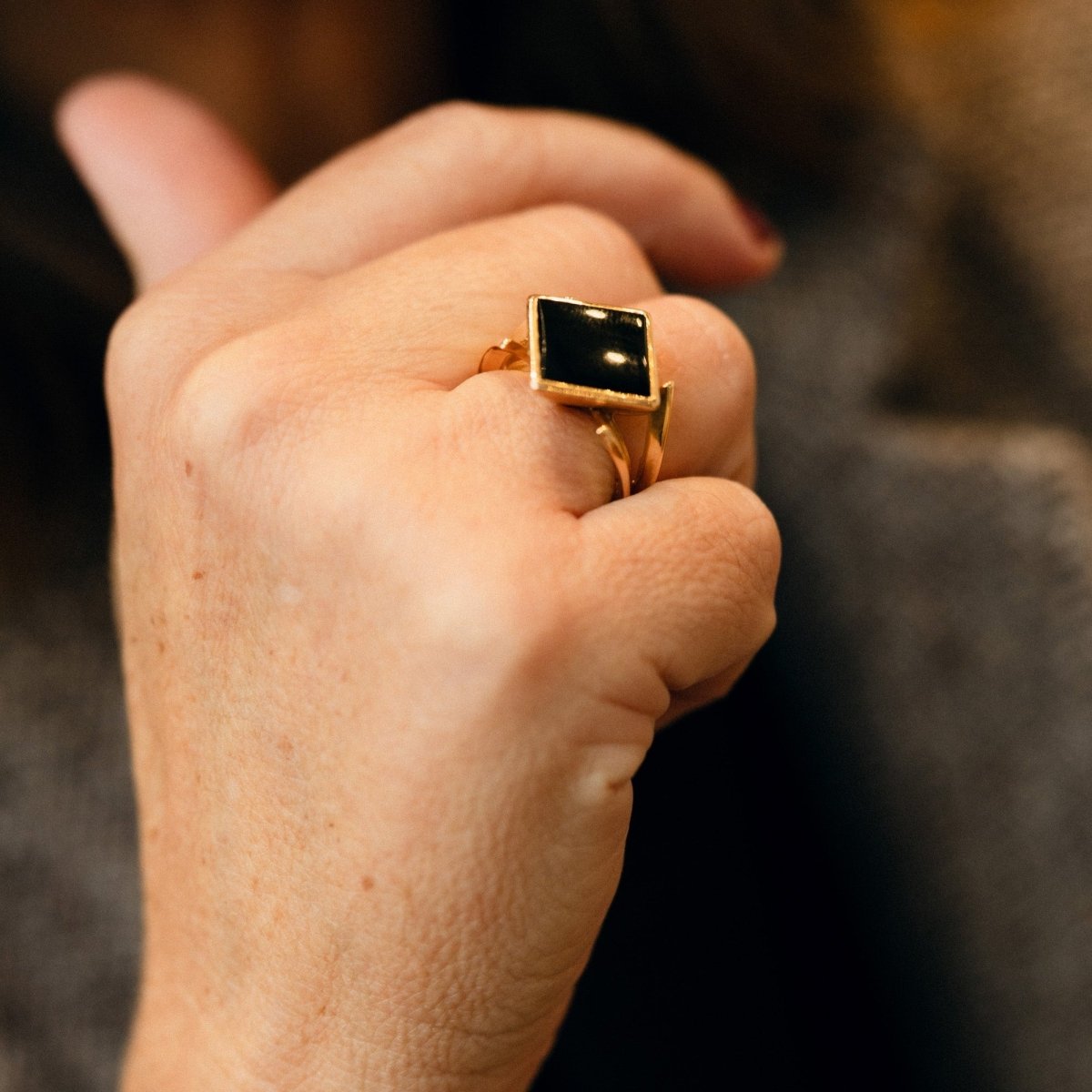 Bague Cocktail en or jaune et onyx - Castafiore