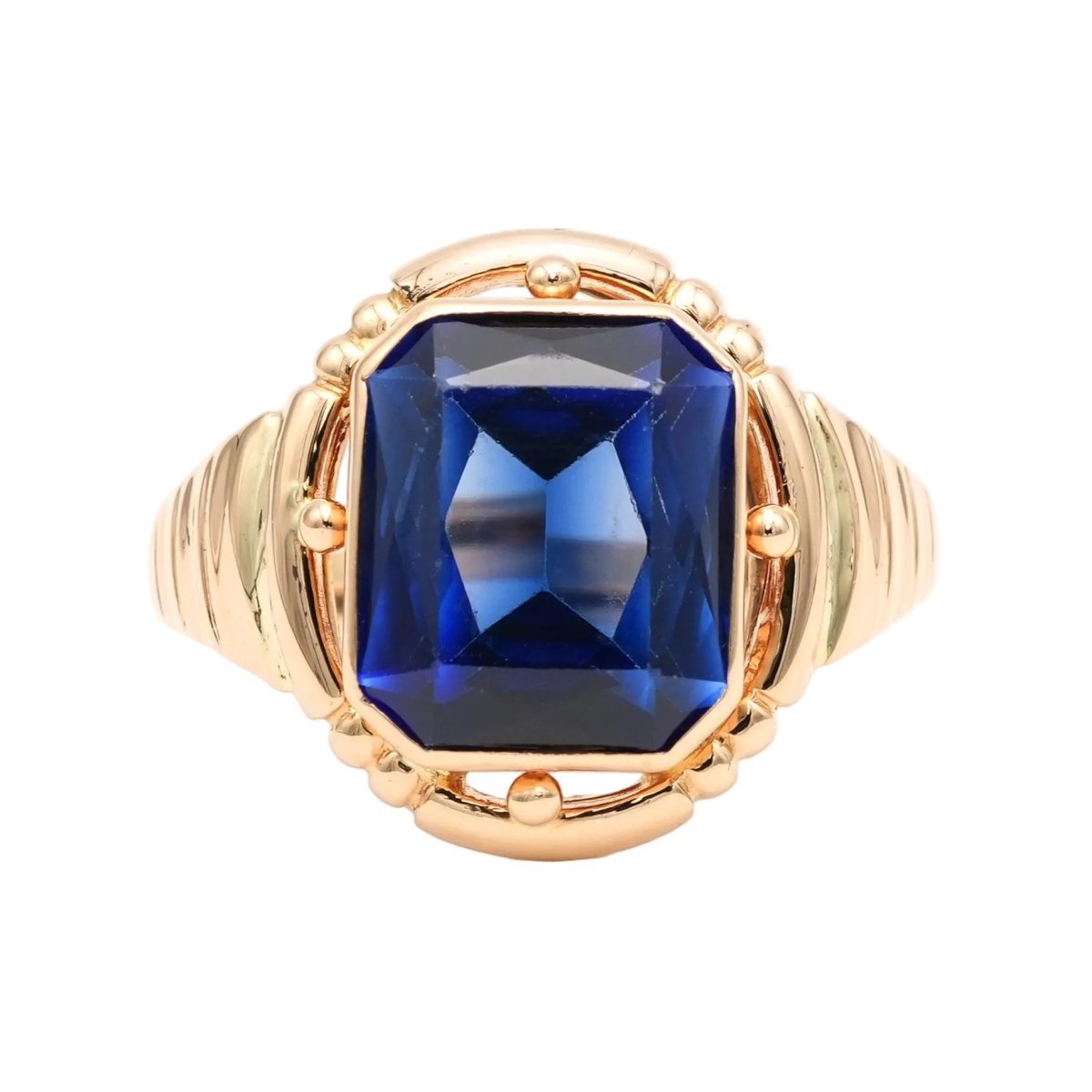 Bague Cocktail en or jaune et saphir - Castafiore