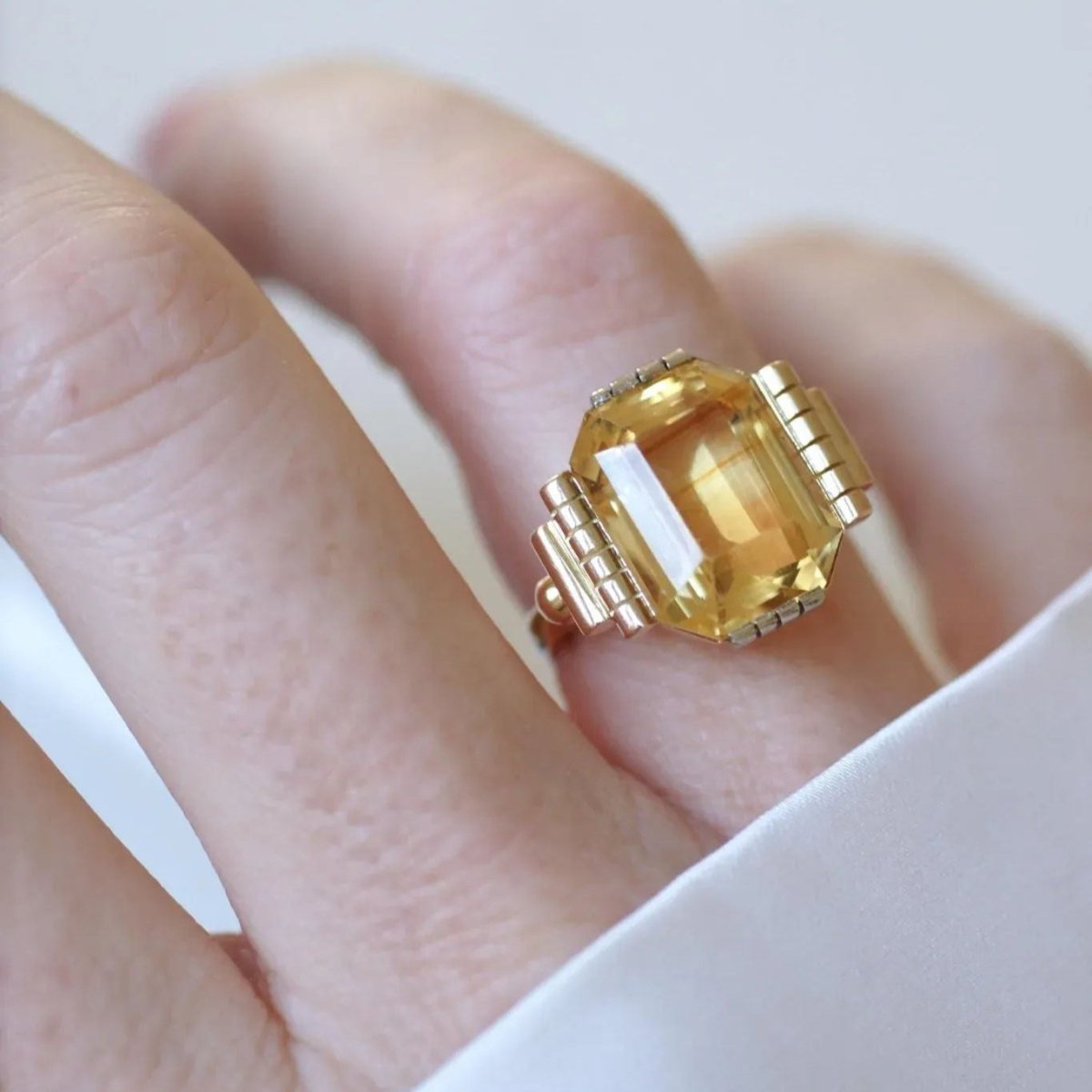 Bague Cocktail en or jaune, or blanc et citrine - Castafiore