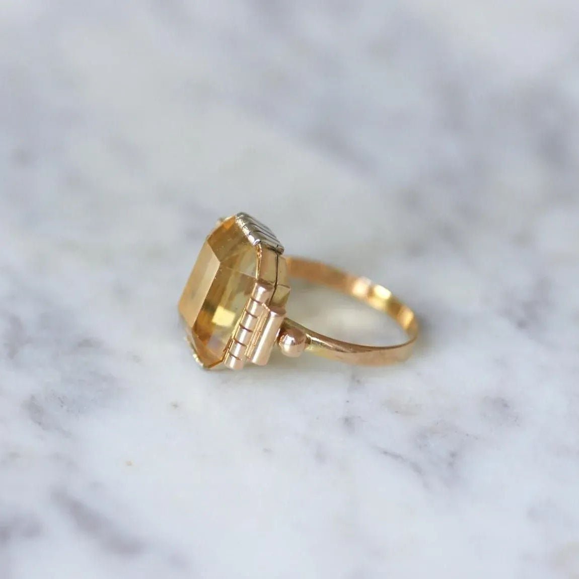 Bague Cocktail en or jaune, or blanc et citrine - Castafiore