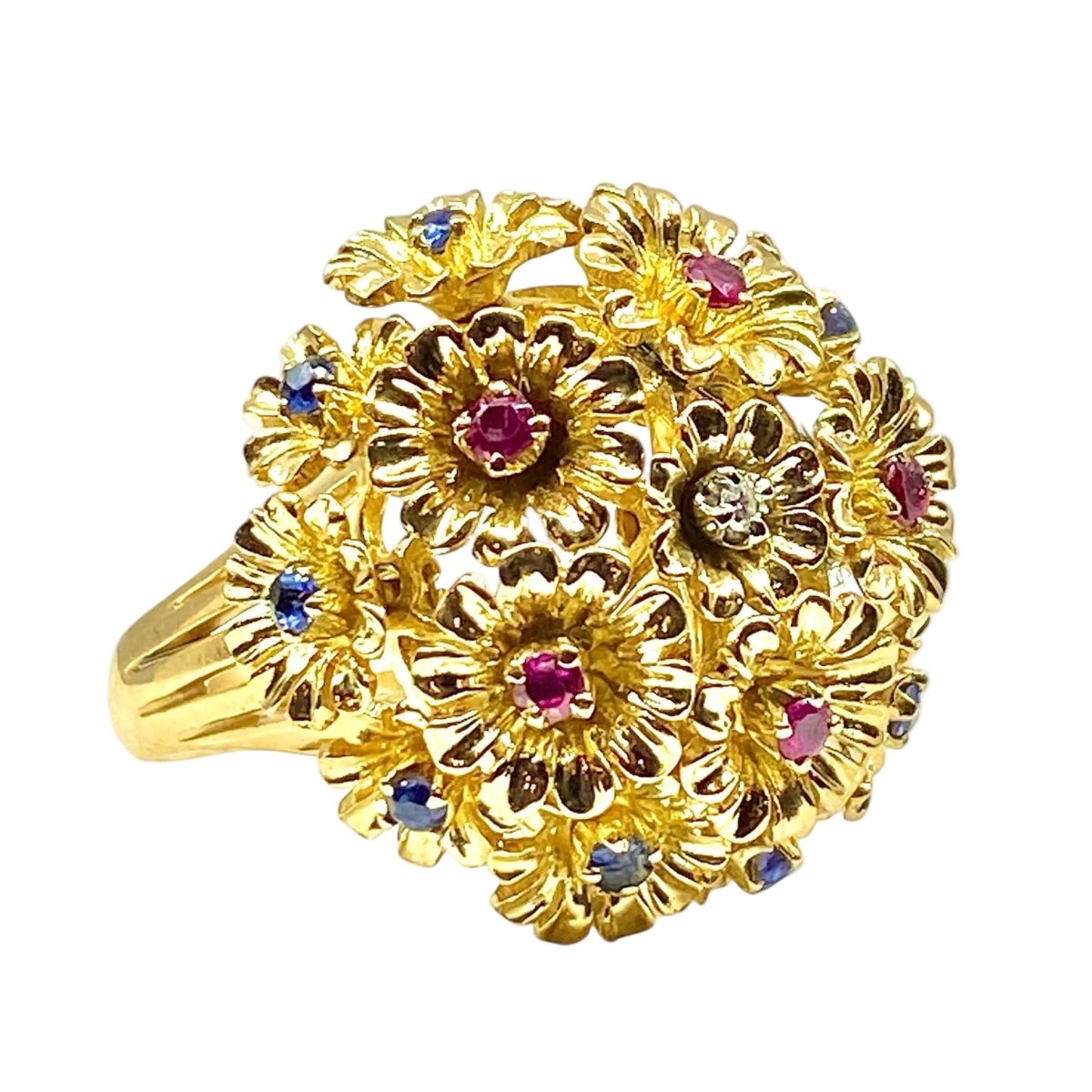 Bague Cocktail en or jaune, saphir, rubis et diamant - Castafiore