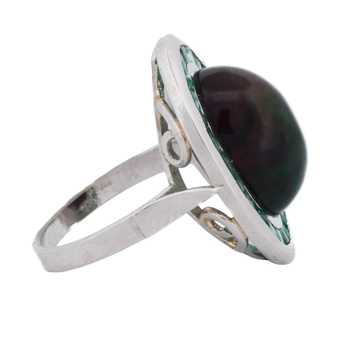 Bague Cocktail en platine, opale et émeraudes - Castafiore