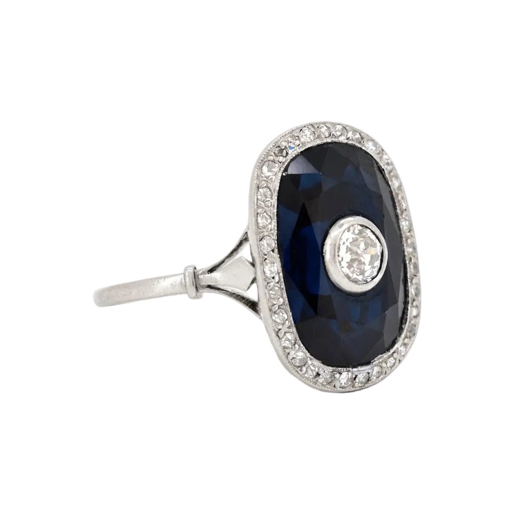 Bague Cocktail en platine, saphir et diamants - Castafiore