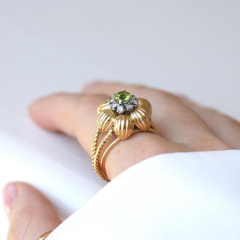 Bague Cocktail Fleur Péridot Diamants Or Jaune - Castafiore