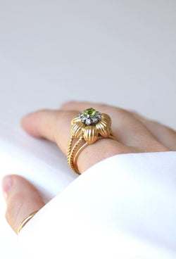 Bague Cocktail Fleur Péridot Diamants Or Jaune - Castafiore
