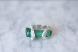 Bague Cocktail Gucci, malachite et diamants sur or blanc - Castafiore