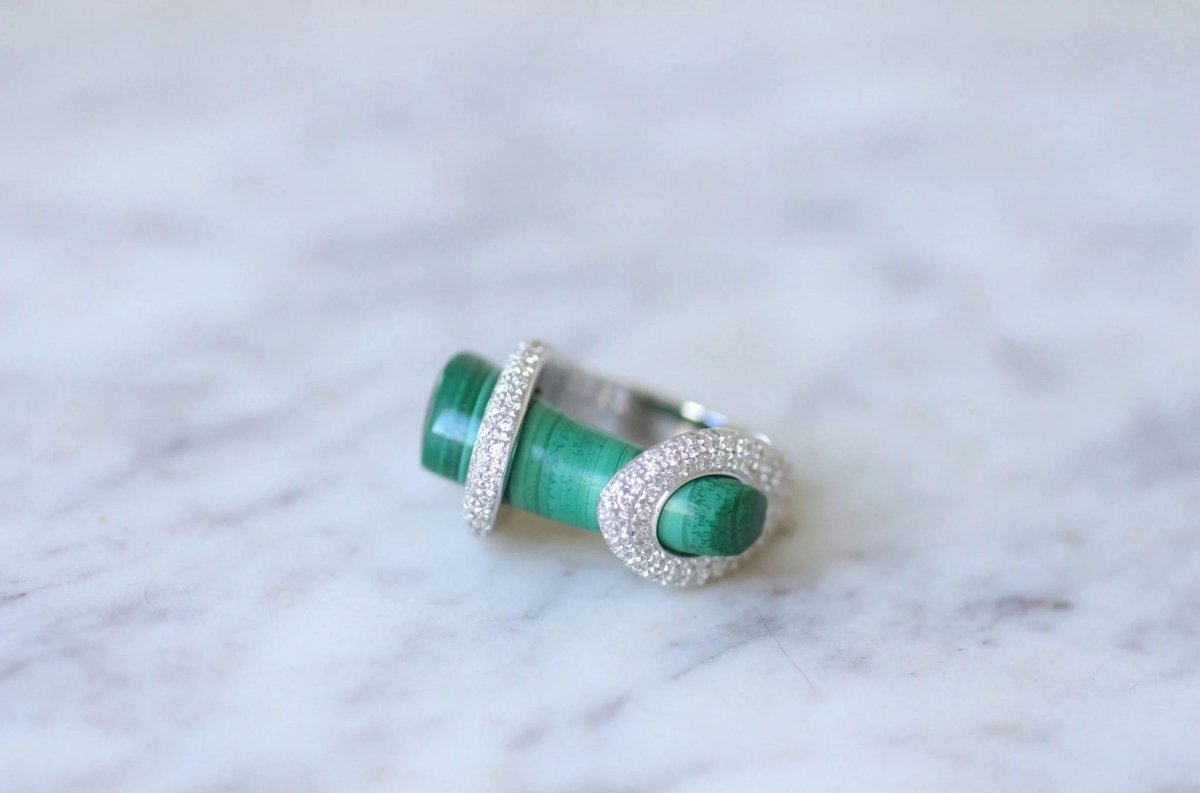 Bague Cocktail Gucci, malachite et diamants sur or blanc - Castafiore