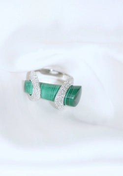 Bague Cocktail Gucci, malachite et diamants sur or blanc - Castafiore