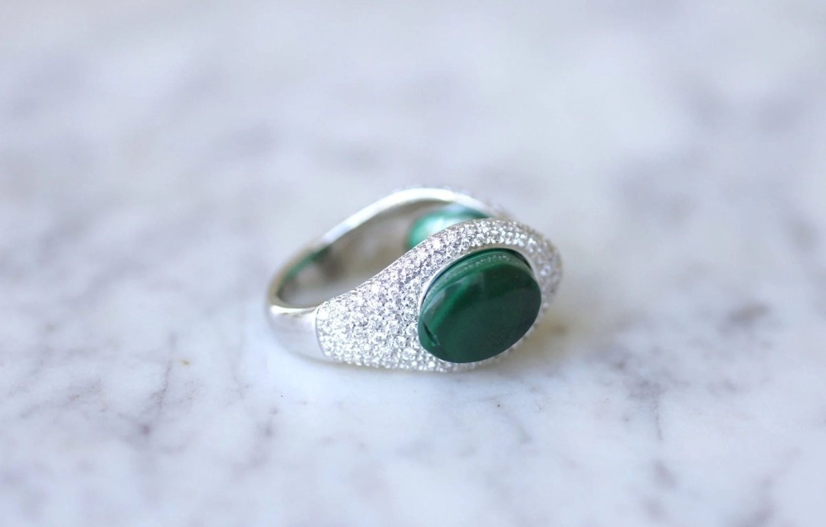 Bague Cocktail Gucci, malachite et diamants sur or blanc - Castafiore