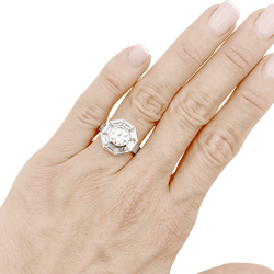 Bague Cocktail MELLERIO en platine et diamants - Castafiore