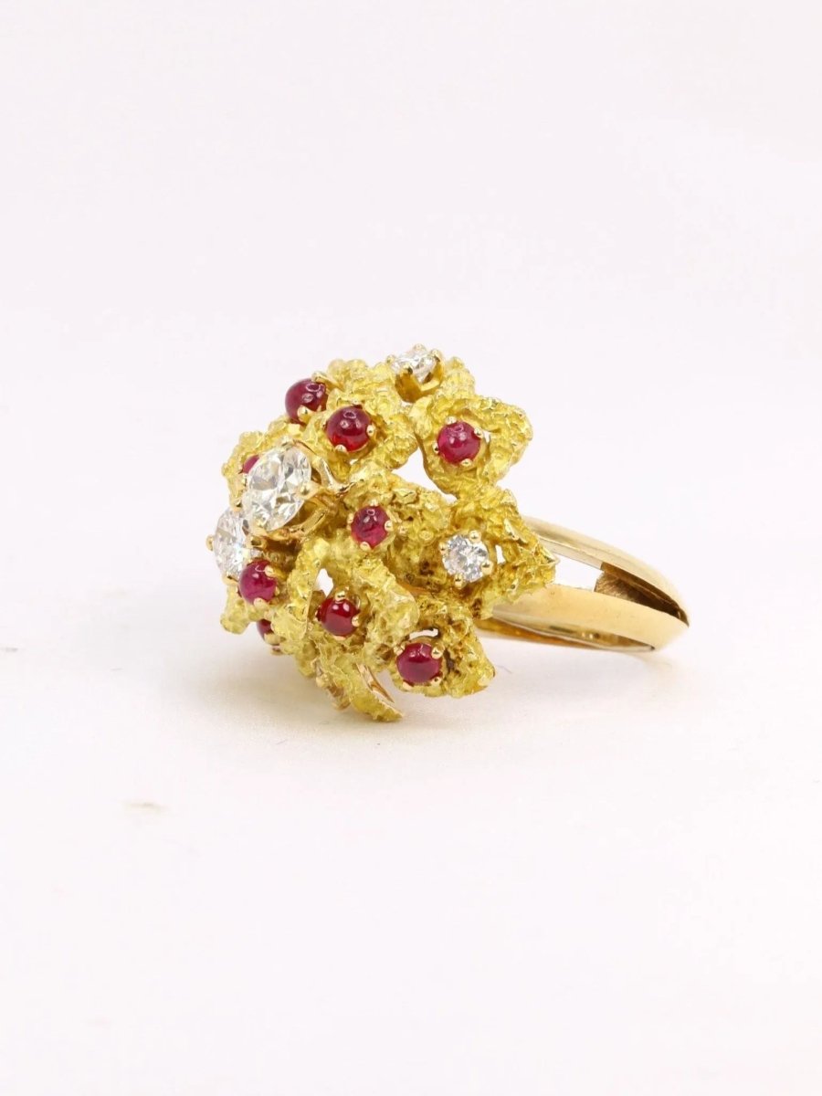 Bague cocktail or jaune diamants rubis - Castafiore