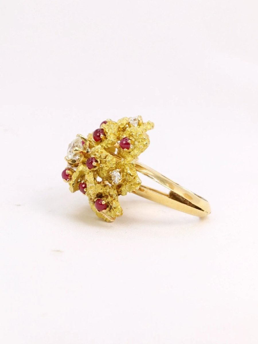 Bague cocktail or jaune diamants rubis - Castafiore