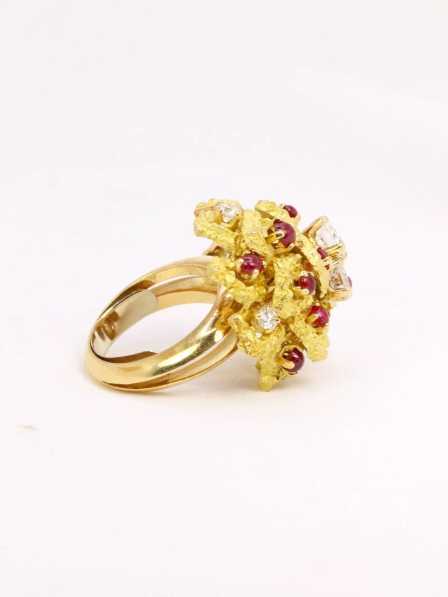 Bague cocktail or jaune diamants rubis - Castafiore